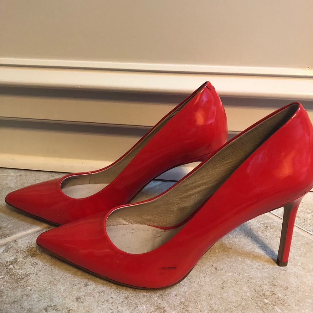 Pumps - Picture 2 of 5